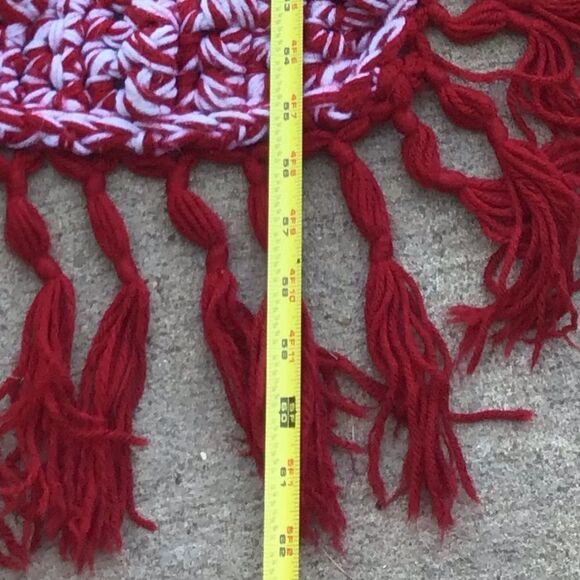 Crochet Fringe Blanket Throw 44” X 62” Good Condition - Picture 4 of 4